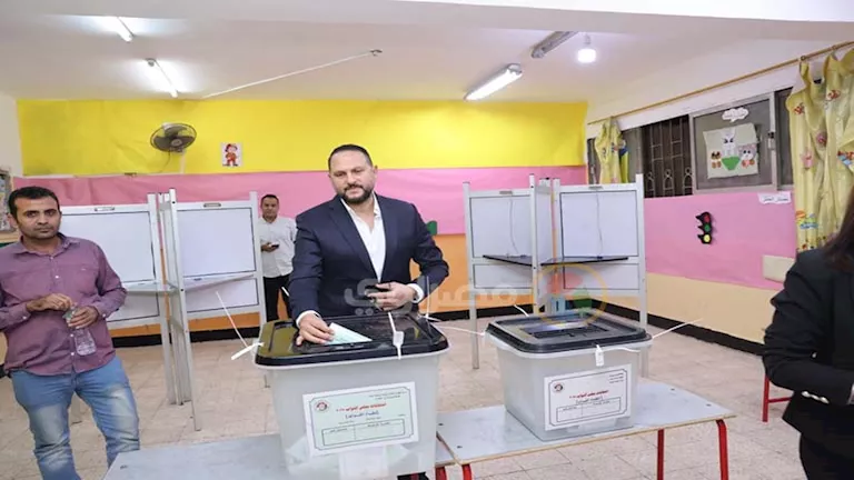 عماد زيادة يشارك في العملية الانتخابية