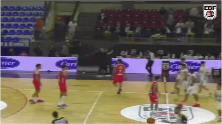 فيديو مشادات بين لاعبي الأهلي والاتحاد في نهائي دوري مرتبط السلة