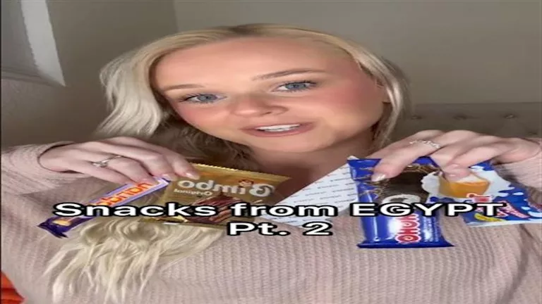 بلوجر أجنبية تتذوق السناكس المصرية وتثير تفاعلا على تيك توك