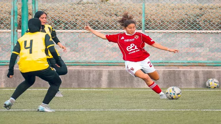 سيدات الأهلي يكتسحن المقاولون بسداسية ويواصلن مطاردة الصدارة