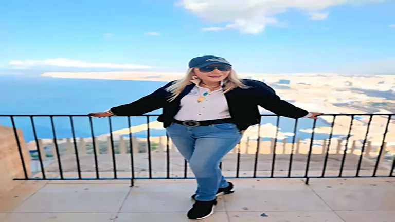 “غزالة وشيك”.. نادية الجندي تتألق في أحدث ظهور لها