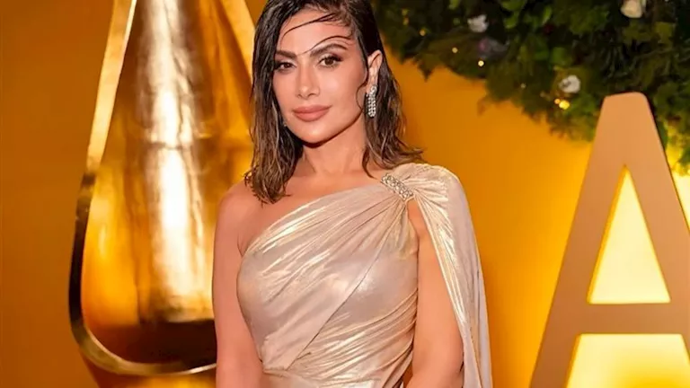 الأبيض يليق بها.. 6 صور ومعلومات عن إطلالة صبا مبارك