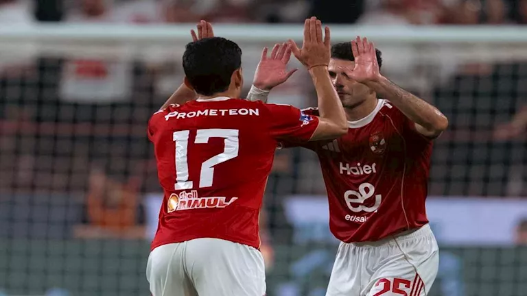 “تألق نجوم الأبيض السابقين”.. ملخص شوط الأهلي والزمالك المثير في نهائي