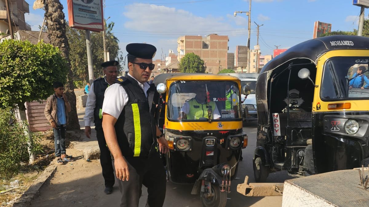 أمن الغربية يحرر 235 مخالفة مرورية لردع قائدي المركبات والسيارات أمن الغربية يحرر 235 مخالفة مرورية لردع قائدي المركبات والسيارات