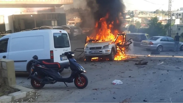 شهيد وجريح باستهداف مسيّرة إسرائيلية سيارة جنوب لبنان