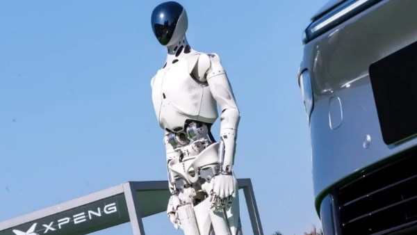 إكس بينج الصينية تتحدى تسلا بروبوتات بشرية.. شاهد