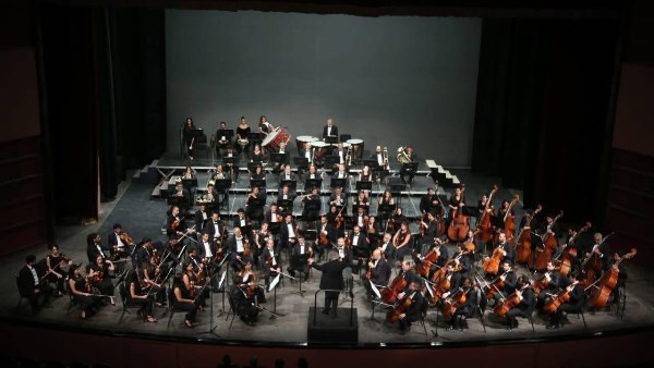 الموسيقى الغنائية للسيمفونى تحتفل بذكرى مرور 130 عام على ميلاد كارل أورف