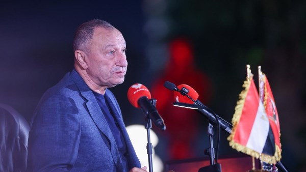 الخطيب غير راضٍ عن أداء الأهلي ويفكر في تدعيمات يناير