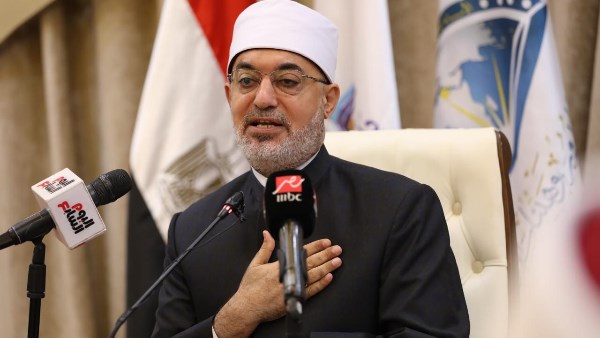 مفتي الجمهورية يعزي وزير التموين والتجارة الداخلية في وفاة والدته الكريمة