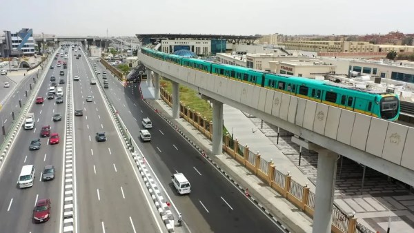 مصر تحقق طفرة وتوازن بين التطور والهوية