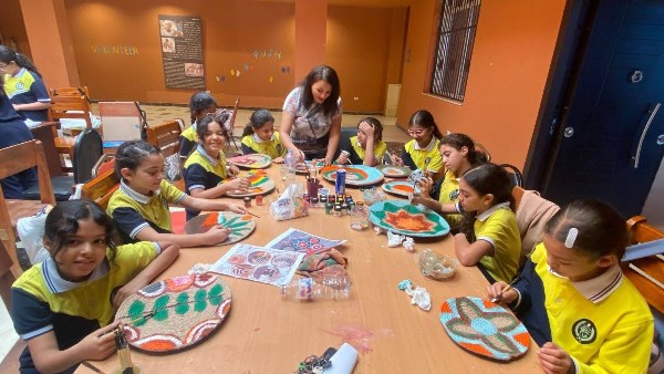 متحف سوهاج ينظم ورشة للرسم على القماش والخيش للطلاب متحف سوهاج ينظم ورشة للرسم على القماش والخيش للطلاب