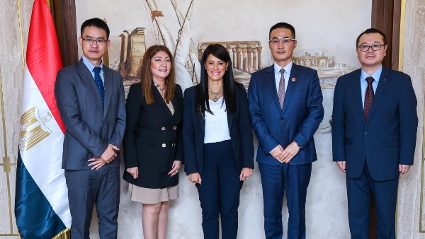 وزيرة التخطيط تبحث مع «هواوي مصر» التوسع في الاستثمارات وتعزيز التحول الرقمي