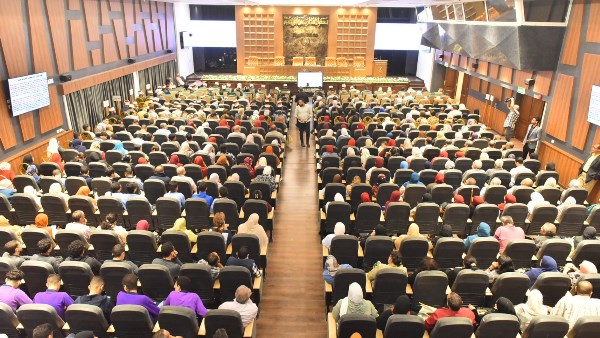 مواصلة فعاليات اليوم الثاني لدورة الوعي الوطني وتمكين الشباب لمواجهة الأزمات بأسيوط