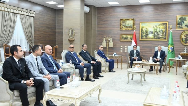 محافظ الإسماعيلية ووزير الرياضة يلتقيان اللجنة المؤقتة لإدارة الإسماعيلي
