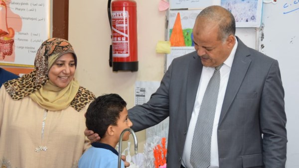 وكيل تعليم بورسعيد يؤكد أهمية الانضباط المدرسي والالتزام بحضور طابور الصباح