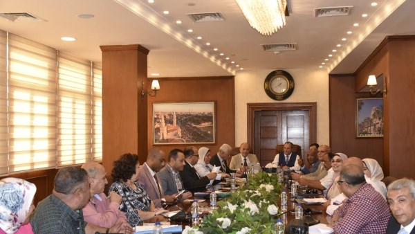 بورسعيد .. بدء المرحلة الأولى التجريبية من أعمال شركة النظافة منتصف ديسمبر في 3 أحياء بورسعيد .. بدء المرحلة الأولى التجريبية من أعمال شركة النظافة منتصف ديسمبر في 3 أحياء