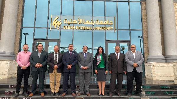 تعزيز التعاون الأكاديمي بين جامعتي بنها الأهلية والعرب للعلوم الطبية والتكنولوجيا