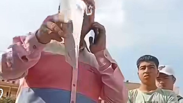 بسبب المصروفات.. استبعاد مدير مدرسة طنطا الثانوية الزراعية لاهانته الطلاب بسبب المصروفات.. استبعاد مدير مدرسة طنطا الثانوية الزراعية لاهانته الطلاب