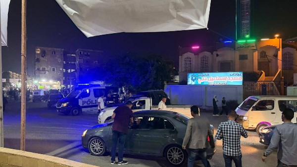 حملات أمنية مكثفة تقلب مدينة النهضة لضبط الخارجين عن القانون| صور