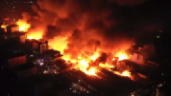 قوات الاحتلال تنسف مباني سكنية شرق مدينة خان يونس