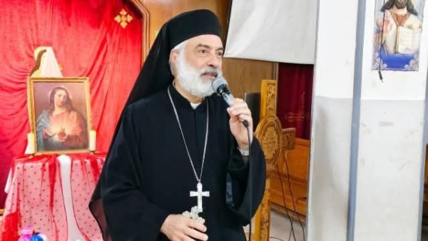 الأنبا باسيليوس يترأس يوم الدعوات بكنيسة القديسة تريزا بالحواصلية