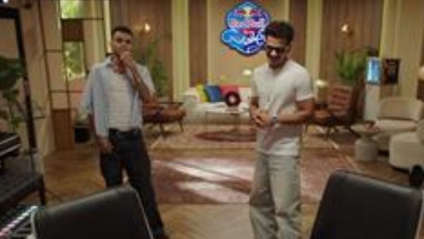 «مزيكا صالونات» يعود بقوة.. حودة بندق وتومي يصنعان أغنية في 6 ساعات