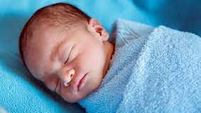 المستشفى سلمت طفلة حية لأسرتها على أنها ميتة.. تفاصيل إحالة 4 من الأطقم الطبية في أسيوط للمحاكمة