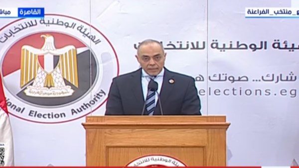 بدء عمل أول مقر لجنة انتخابية بالدوائر الملغاة فى الخارج