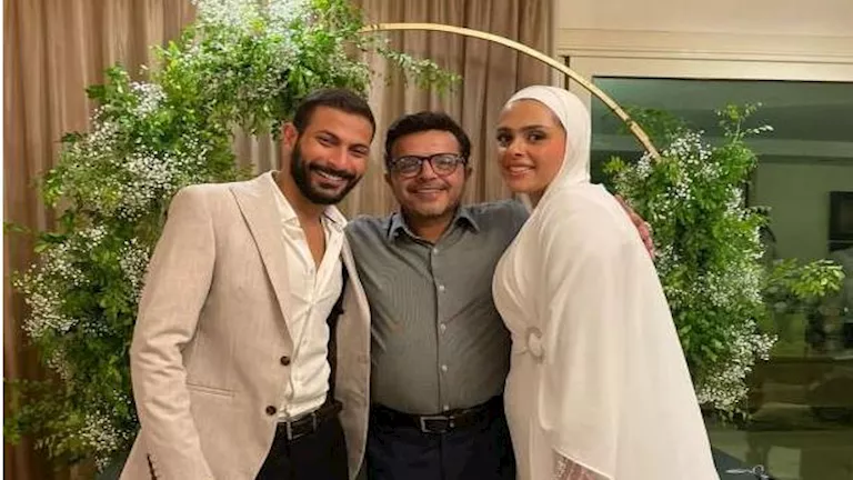 بالأحضان.. الصور الأولى من كواليس حفل زفاف فريدة ابنة محمد هنيدي