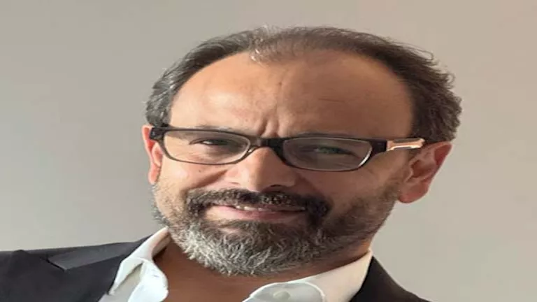 وطني بنسبة ١٠٠٪”.. المنتج تامر مرتضى يرد على مهاجمي صناع فيلم “الست