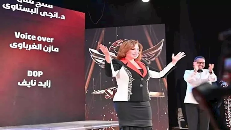 إلهام شاهين تعبر عن سعادتها بتكريمها في مهرجان شرم الشيخ الدولي للمسرح