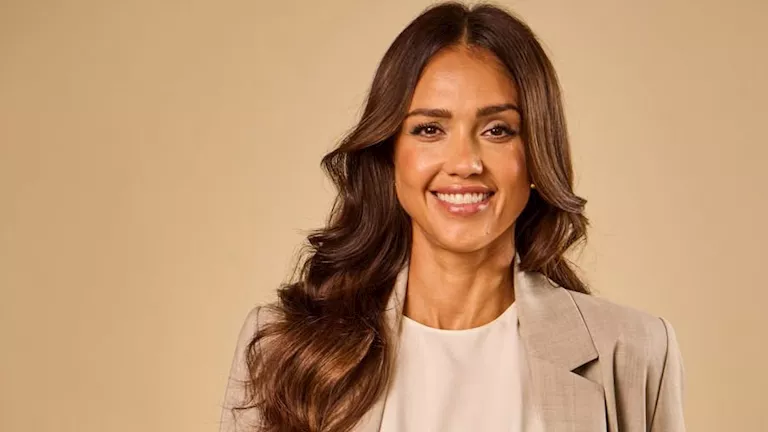 “بلوك أنيق”.. هكذا نسقت جيسيكا ألبا إطلالتها بمهرجان البحر الأحمر