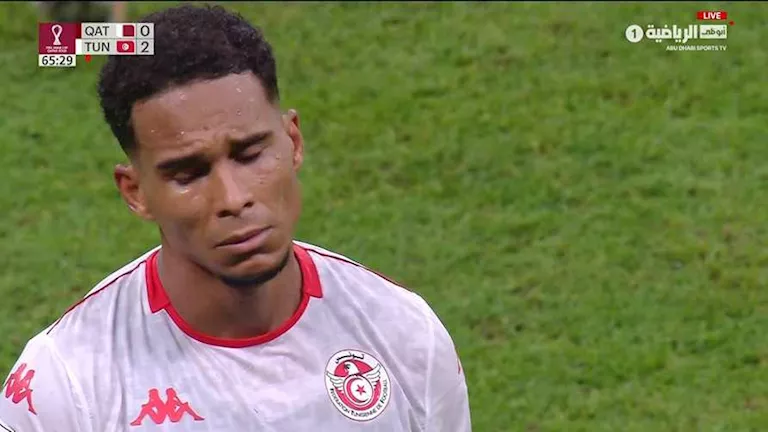 15 صور ترصد لحظة طرد سيف الجزيري خلال مباراة تونس وقطر بكأس العرب