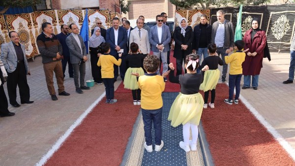 المنوفية.. تشغيل الفصل المتنقل بمدرسة قويسنا الرسمية للغات