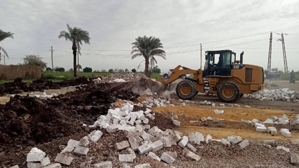 محافظ الغربية يوجه بإزالة 27 حالة بناء مخالف