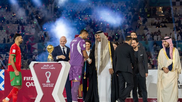 ولي العهد الأردني للاعبي المنتخب: نلتم إعجاب العرب