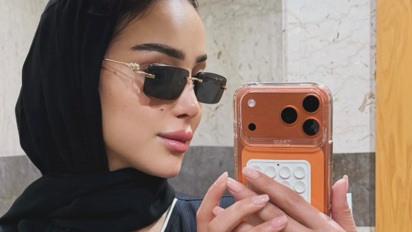 بسمة بوسيل تخطف الأنظار في أحدث ظهور بالحجاب