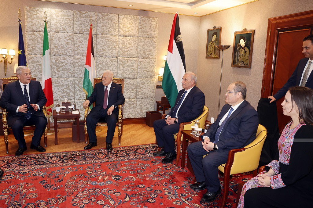 الرئيس يلتقي وزير خارجية إيطاليا