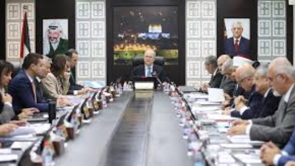 مجلس الوزراء الفلسطيني يدعو لتسريع الاستجابة الدولية للإغاثة العاجلة في غزة