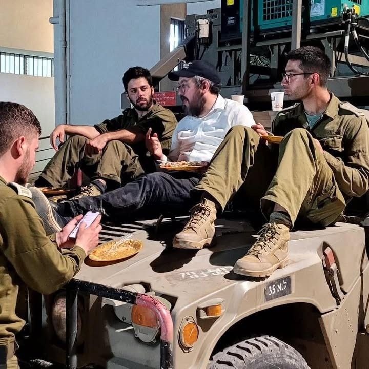 إعلام عبري: الحاخام قتيل سيدني زار إسرائيل والتقى جنودا وشجعهم على مواصلة حرب الإبادة بقطاع غزة