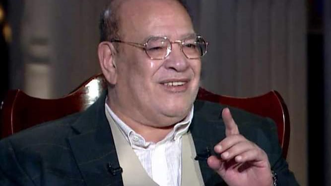 الميديا بقت سارحة على حل شعرها