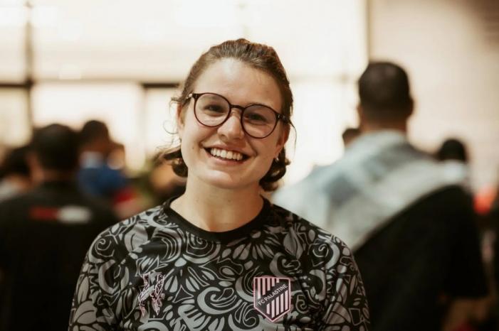 صحافية ألمانية تكشف تعرضها للاغتصاب في سجون الاحتلال