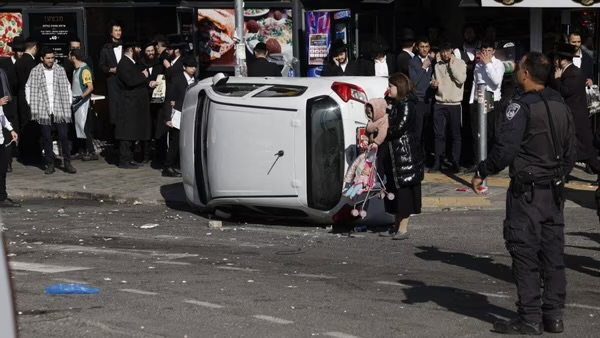مواجهات دامية بين شرطة الاحتلال و”الحريديم” والمعارضة الإسرائيلية تحذر من “تفكك الدولة”