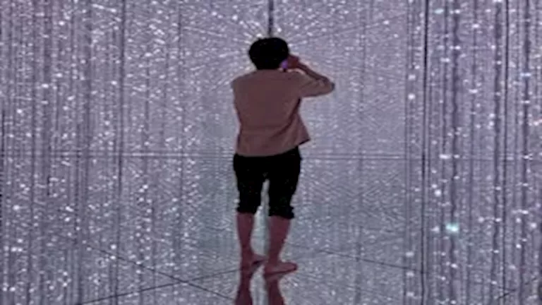 تجربة فريدة من نوعها.. متحف ياباني يمنع دخول الزوار بالأحذية