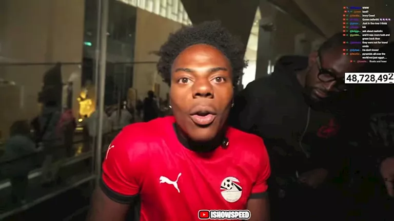 “بقميص منتخب مصر”.. 25 صورة لزيارة اليوتيوبر سبيد للمتحف الكبير