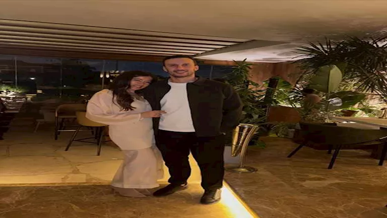 أمير توفيق يهنئ زوجته بمناسبة عيد ميلادها