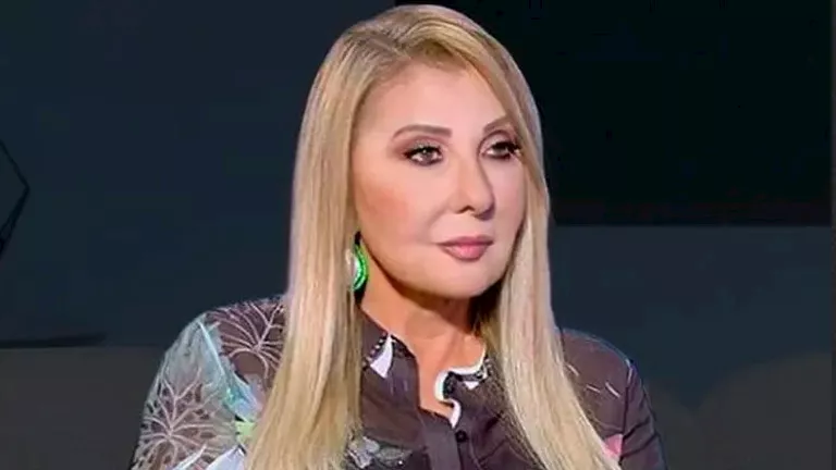 بفستان قصير.. نادية الجندي تتألق بالأسود في أحدث ظهور