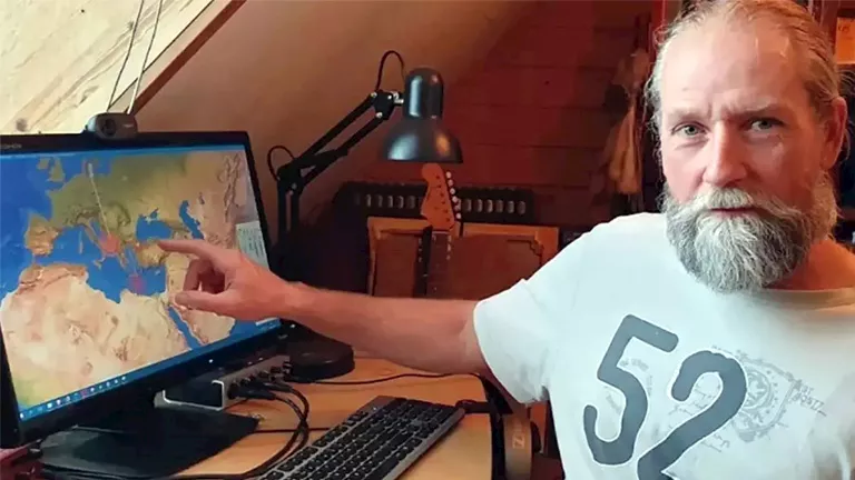 تحذير لـ 3 مدن.. عالم زلازل هولندي يحذر من هزة عنيفة خلال أيام “فيديو”