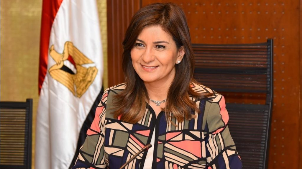 السفيرة نبيلة مكرم تؤكد أهمية توسيع قاعدة المشاركة في صياغة الاستراتيجية العامة للتحالف