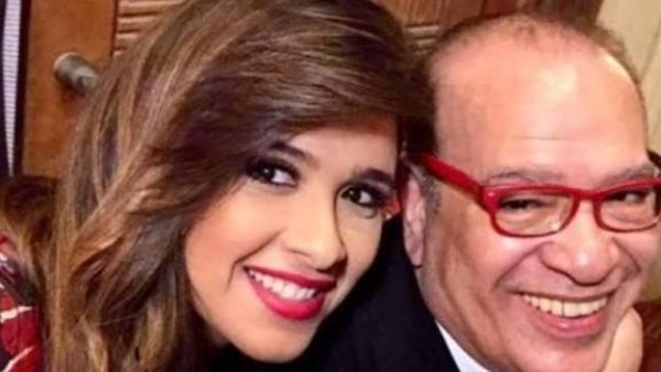 ياسمين عبد العزيز وقفت جنبي في أصعب أزماتي